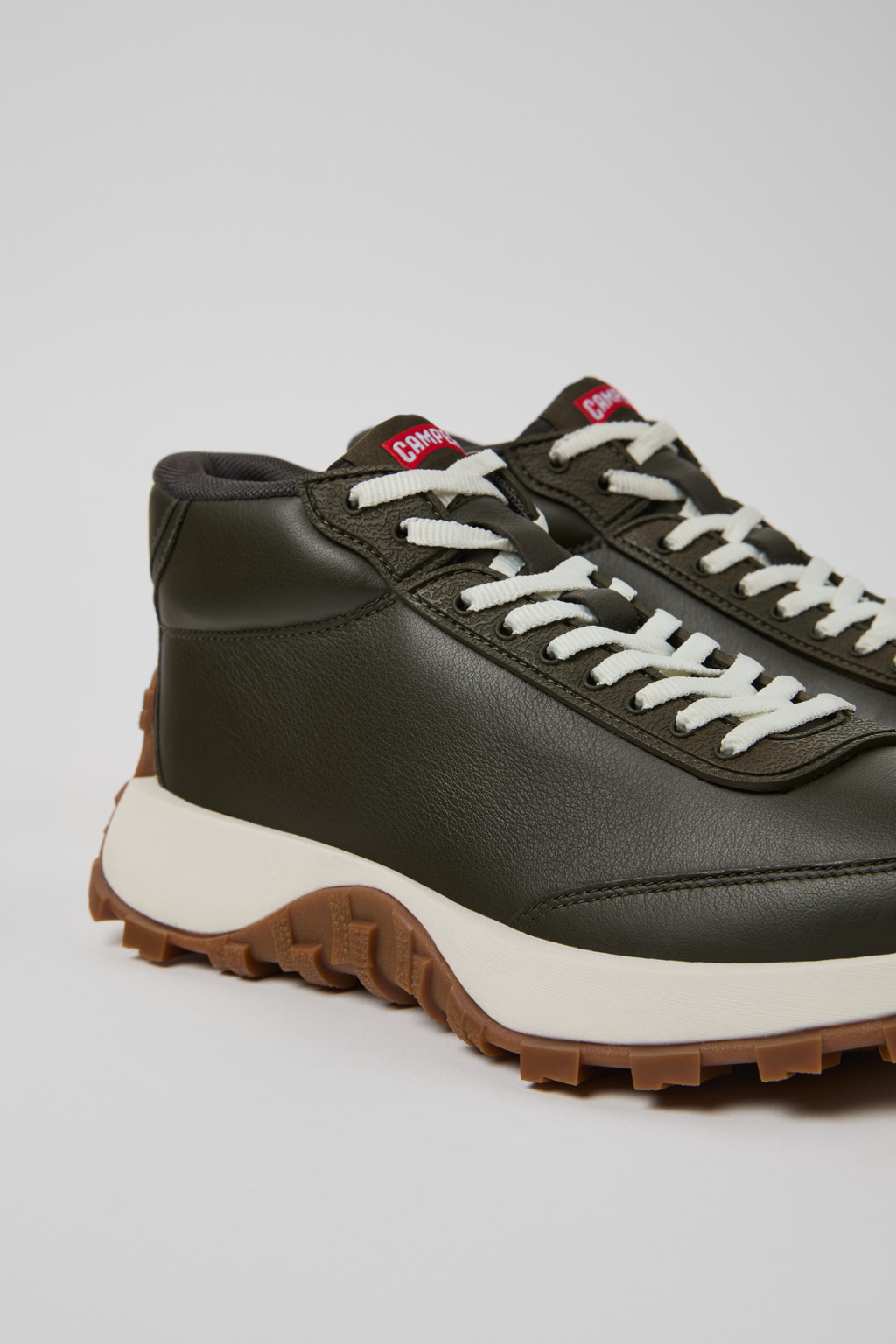 スニーカー CAMPER Woman Sneakers Green K400795-004 DRIFT TRAIL VIBRAM 0 Drift Trail Green Ankle Boots for Women - Spring/Summer