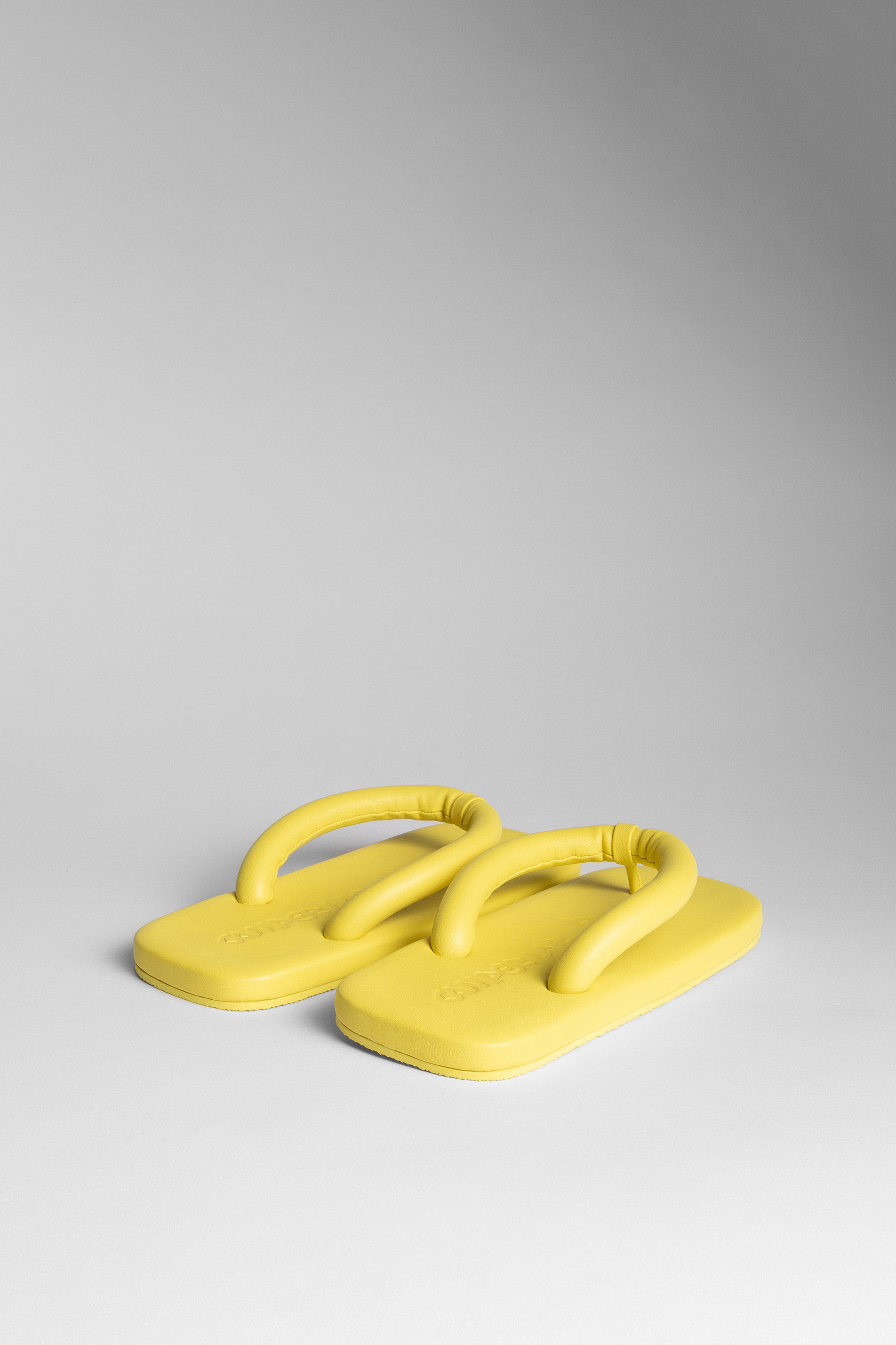 Hastalavista Yellow Sandals for Men - Autumn/Winter collection