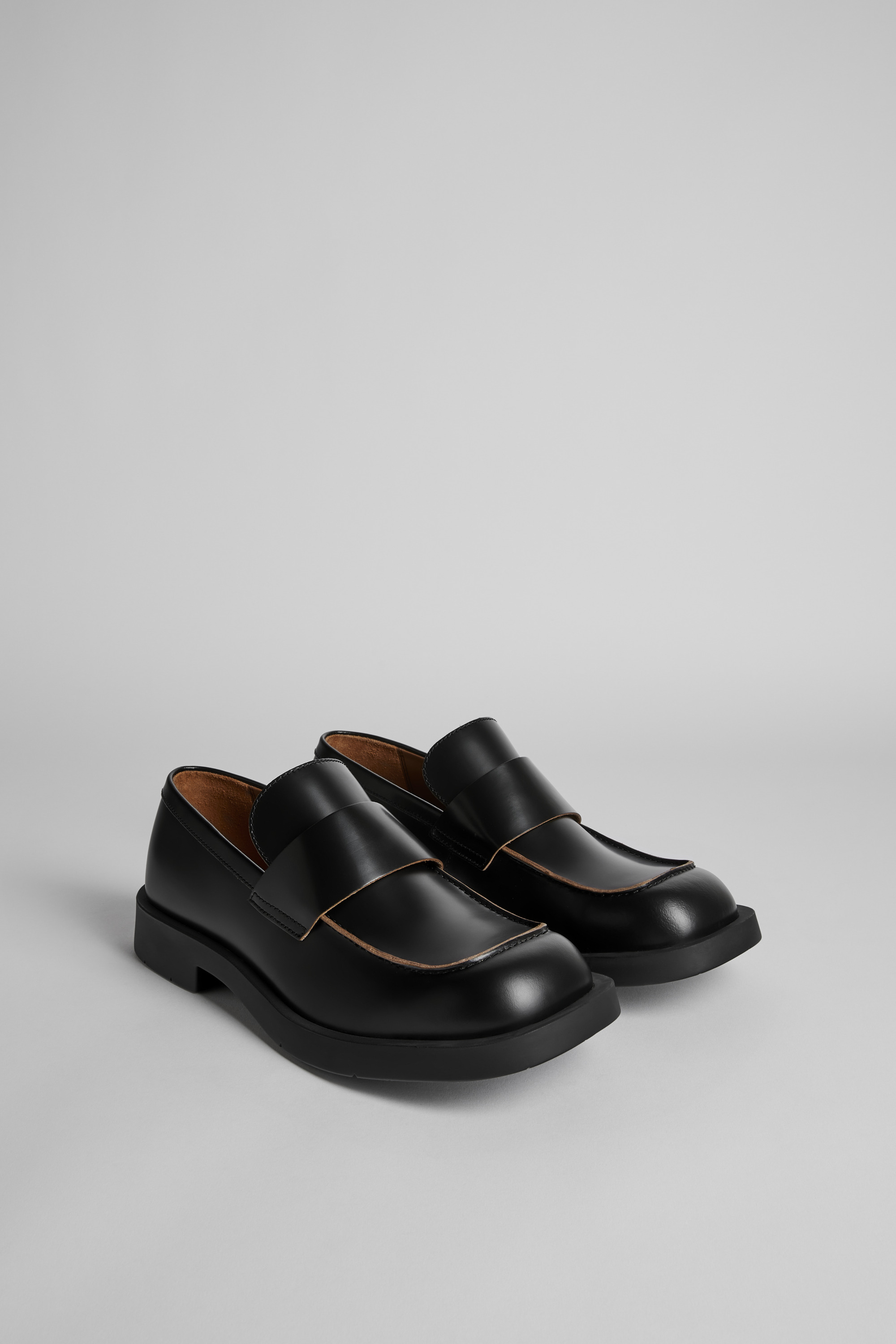 Neuman Black Formal Shoes for Men - Spring/Summer collection