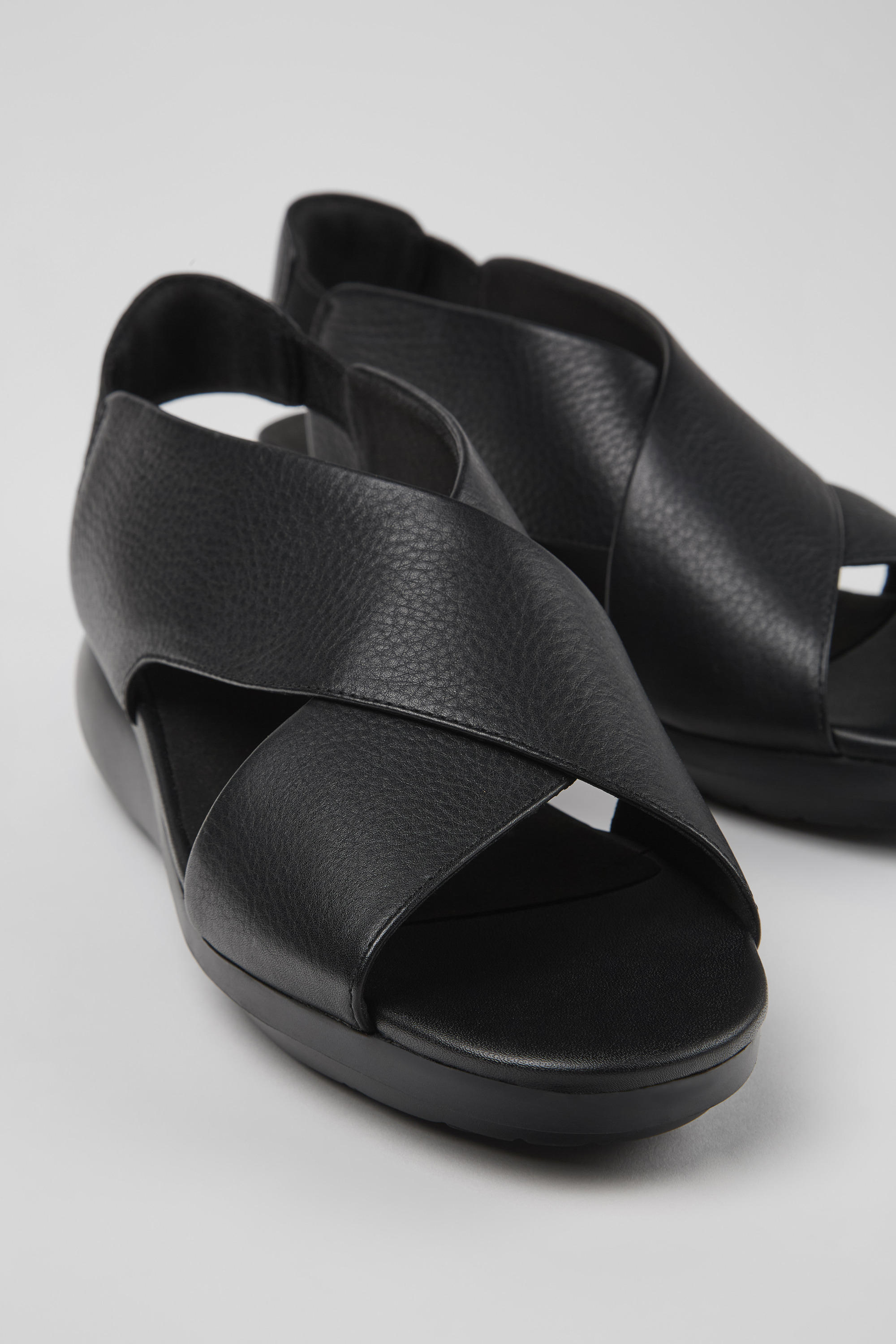 toewijzen interieur Tragisch BALLOON Black Sandals for Women - Spring/Summer collection - Camper Saudi  Arabia
