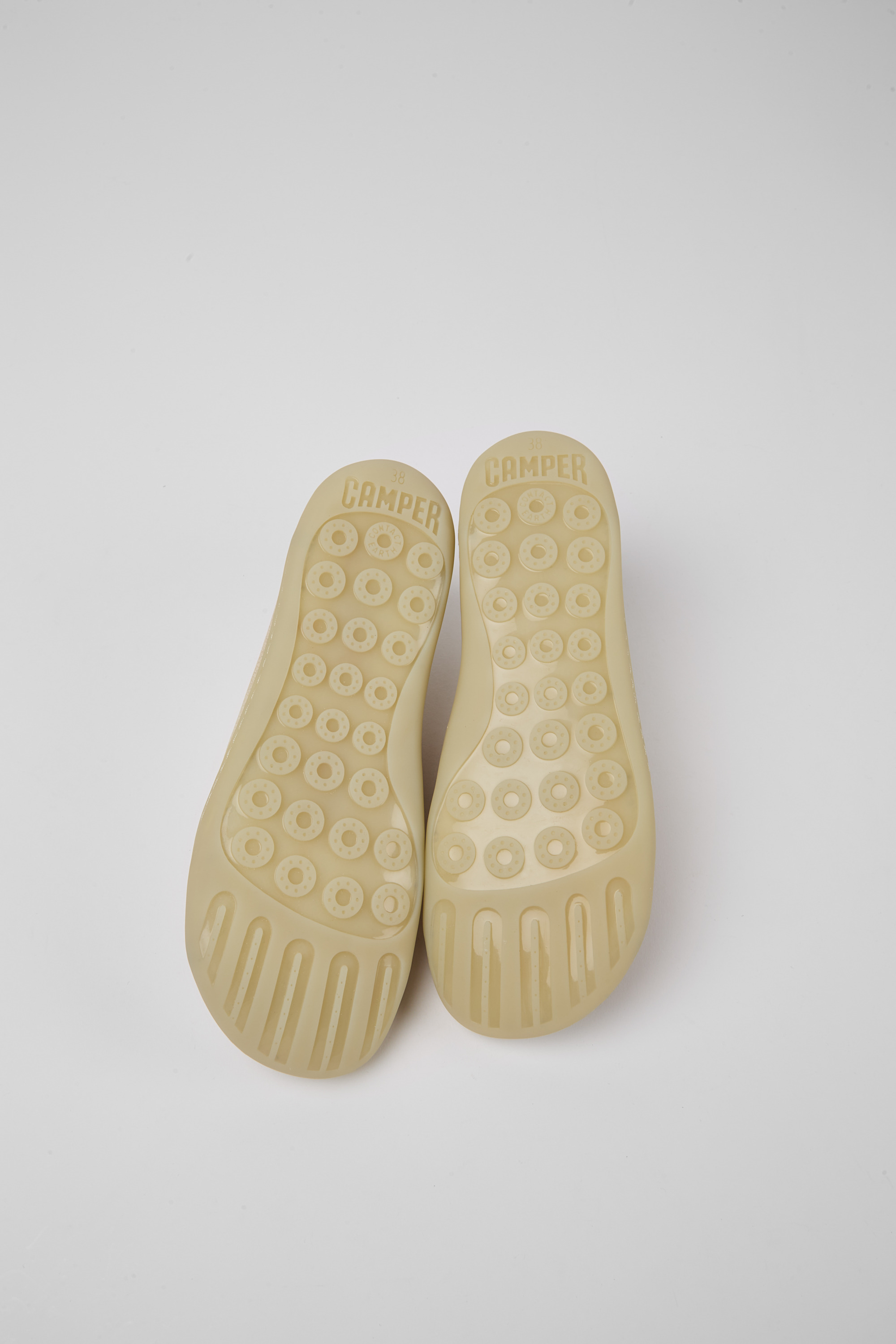 Zapatillas de mujer CAMPER con referencia K201542 GREY