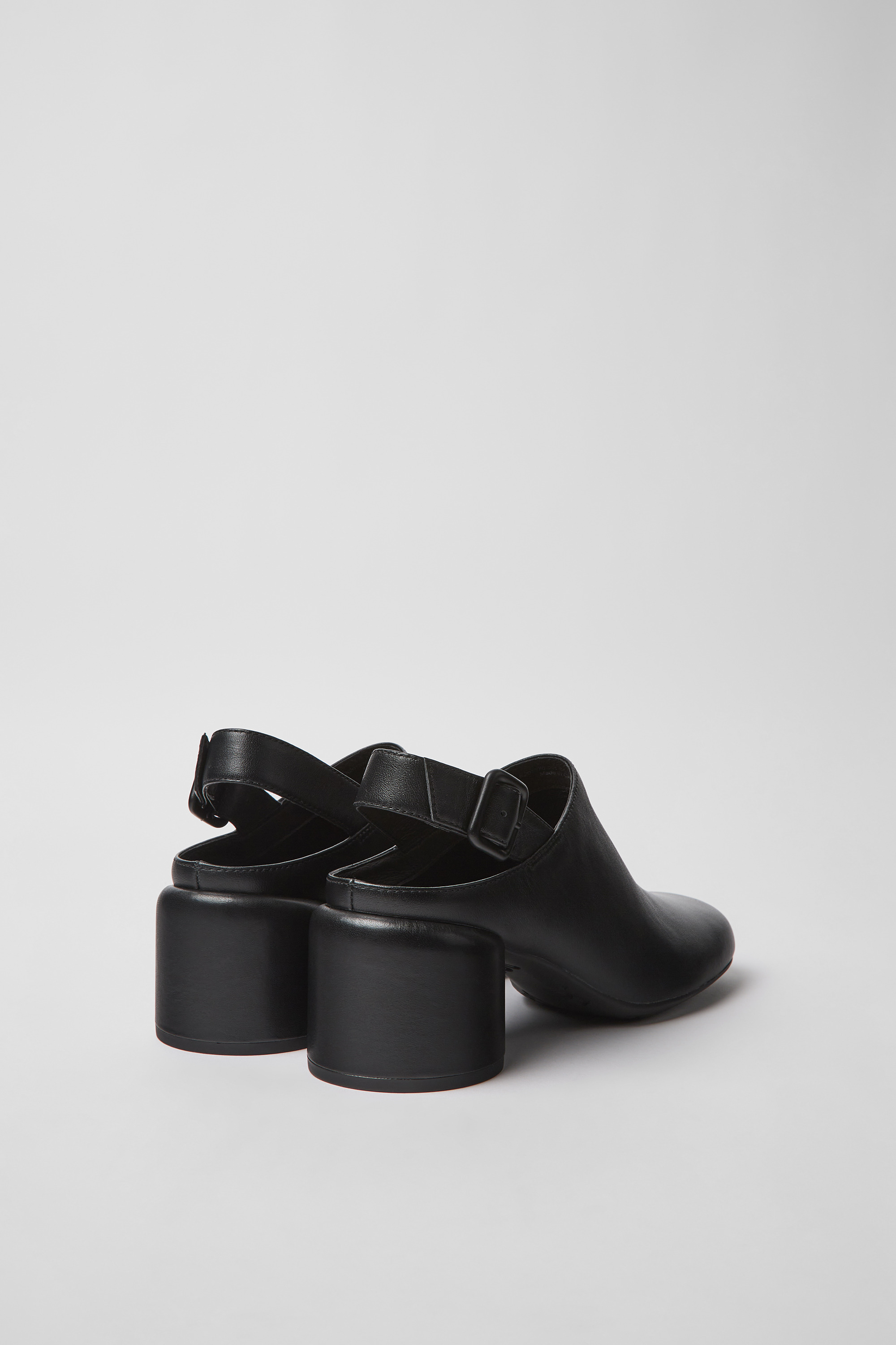 | レディース Clogs | カンペール（Camper）公式オンラインストア