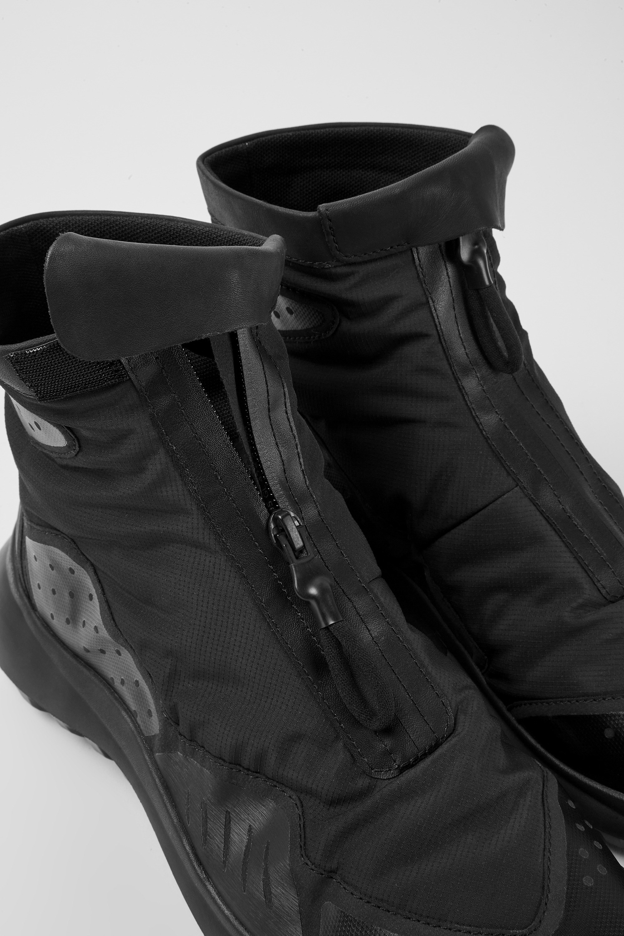 CRCLR Black Ankle Boots for Men - Spring/Summer collection 